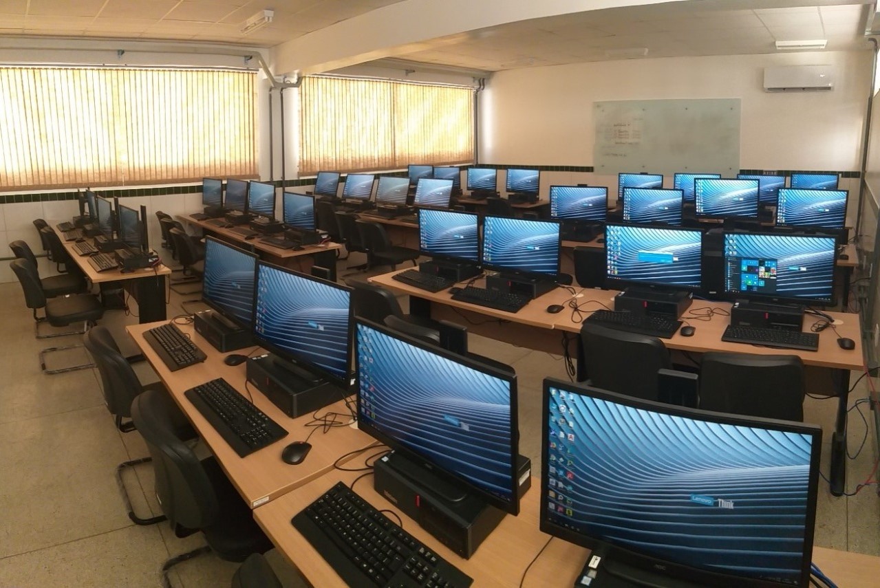 Sala de jogos – cursos Técnicos em Administração, Computação